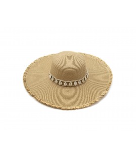 Chapeau en papier avec...