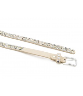 Ceinture en cuir cloutée 